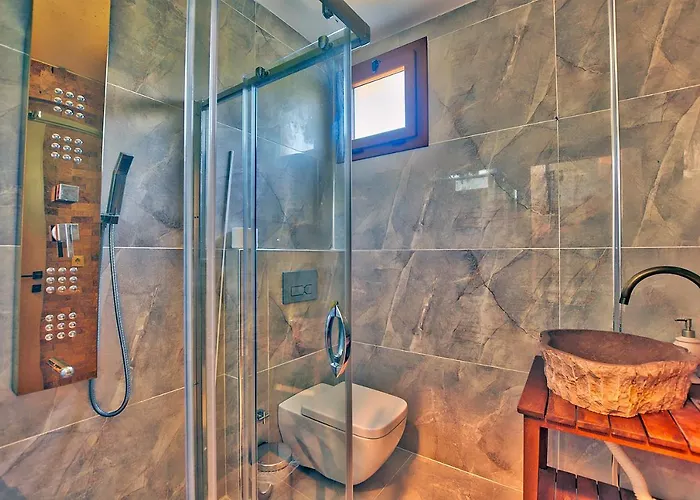 Vintage Villa *