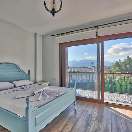 Vintage Villas