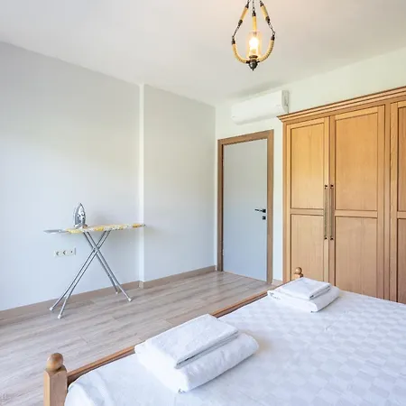 Vintage Villas