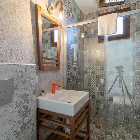 Vintage Villas